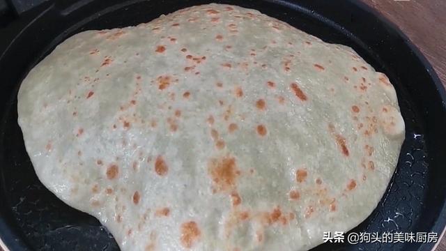 鸡蛋灌饼怎么做，简单好做的鸡蛋灌饼（如何做出又香又酥的鸡蛋灌饼）