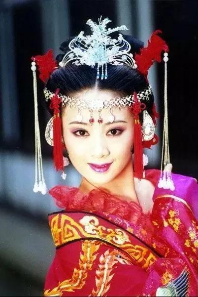 上错花轿嫁对郎剧照，上错花轿嫁对郎新旧演员对比