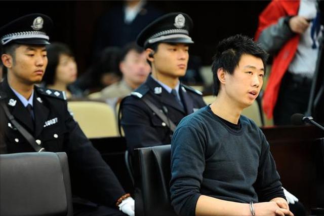 北京烤鸭事件怎么回事，“黑心北京烤鸭”团队被抓