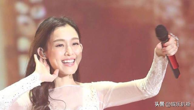 马思纯高考成绩，十位高考考100多分的明星（文化水平低就不要装）