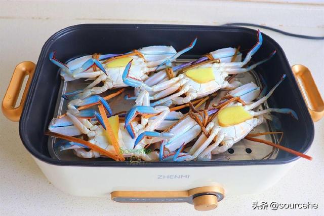 怎样清蒸大闸蟹，清蒸大闸蟹的正确吃法步骤（清蒸大闸蟹怎么做才好吃）