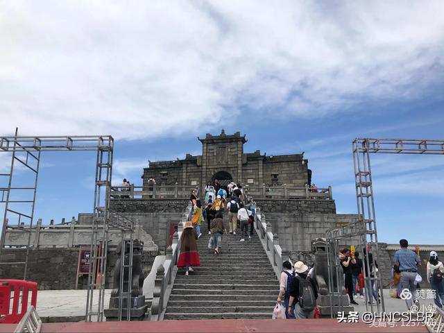 南岳衡山在哪里，南岳衡山天下奇观（南岳衡山，五岳独秀）