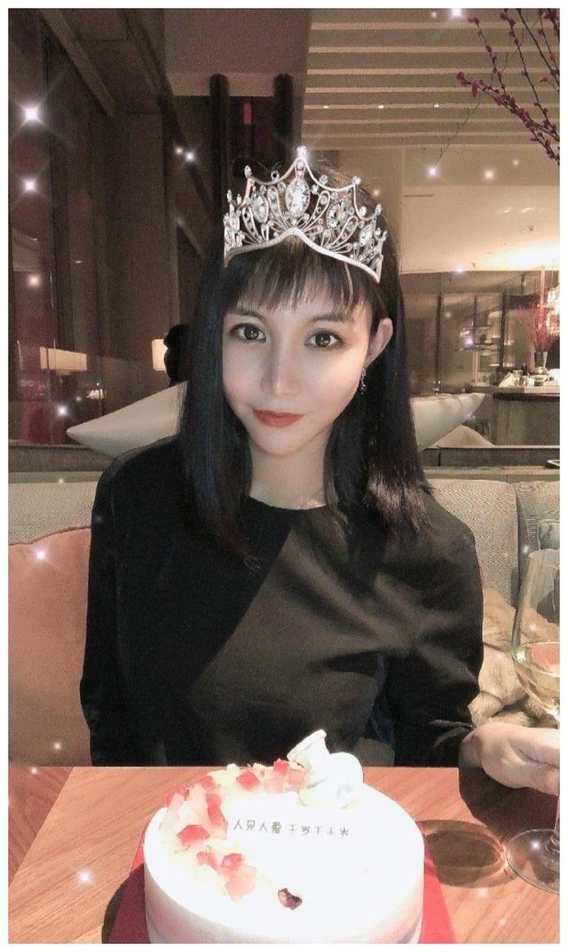 拜金女马诺现状怎么样，那个“宁可哭也要坐宝马”的女孩马诺