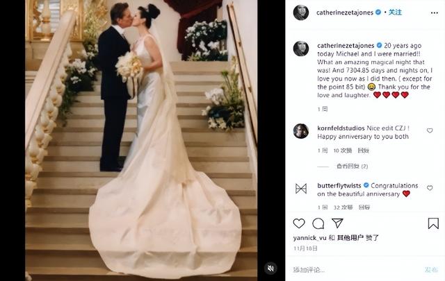 泽塔琼斯年龄多大，22年前泽塔琼斯嫁给道格拉斯