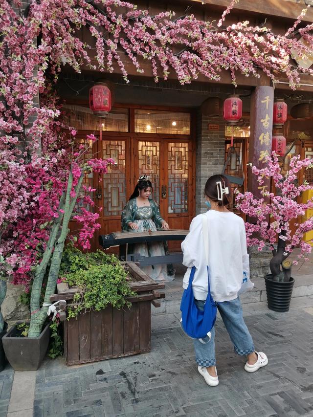 洛邑古城在哪里，洛阳老城区洛邑古城