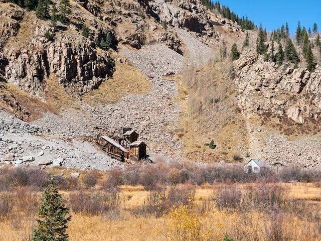 翡翠为啥贵，翡翠玉石为什么还这么贵