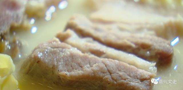 腌笃鲜的正宗做法，腌笃鲜腌笃鲜是嘉兴民间的家常菜（腌笃鲜的正宗做法上海）
