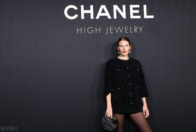 世界奢侈品牌排行榜，世界十大顶级奢侈品牌排行榜（2023全球高档和奢侈品牌价值50强榜单）