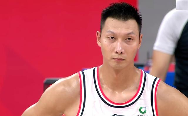 cba各队最新积分排名，浙江队全胜排第一