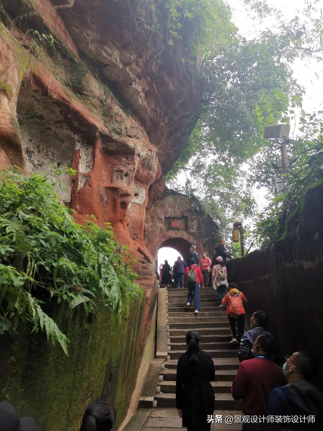 乐山大佛在哪个省，四川乐山大佛景点