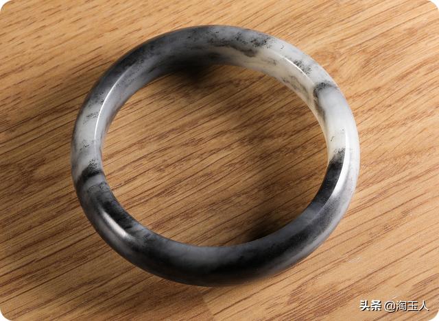 教你如何鉴别玉手镯，关于玉手镯的一切