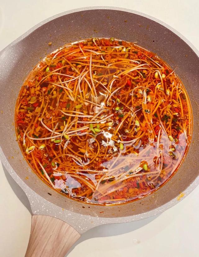 川味水煮肉片主要材料，正宗川味水煮肉片的家常做法
