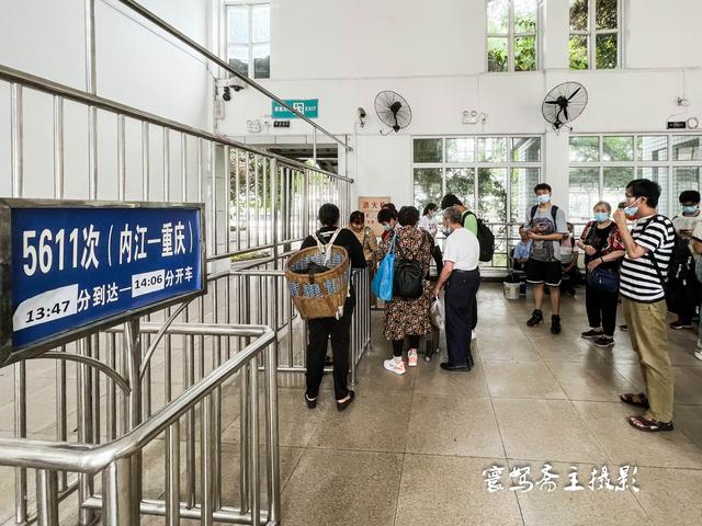 内江至重庆火车时刻表和沿途站点，春运期间永川东站旅客列车时刻表出炉