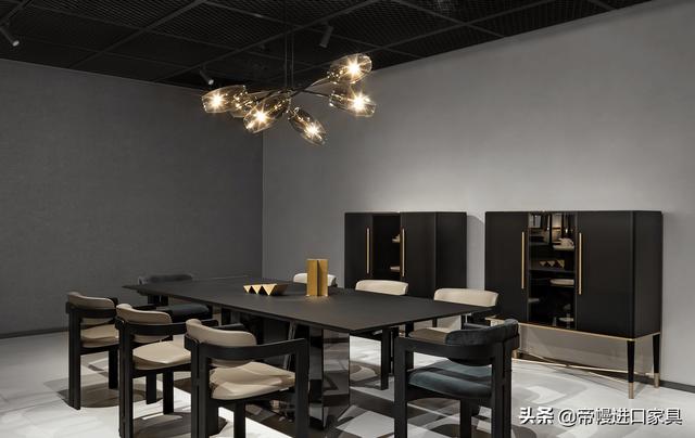 今年最流行酒柜款式，今年流行什么款式的酒柜（2023年简约时尚的7款酒柜图片）