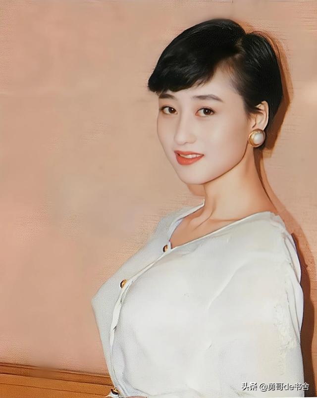 钟楚红刘嘉玲同台，知名影帝黑历史被曝