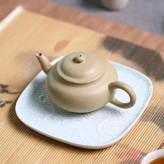 紫泥适合泡什么茶，紫砂壶不同泥料适合泡什么茶