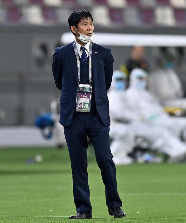 日本队主帅森保一挺有气质，日本队主帅森保一靠的是运气好、能“煲汤”、会“演戏”