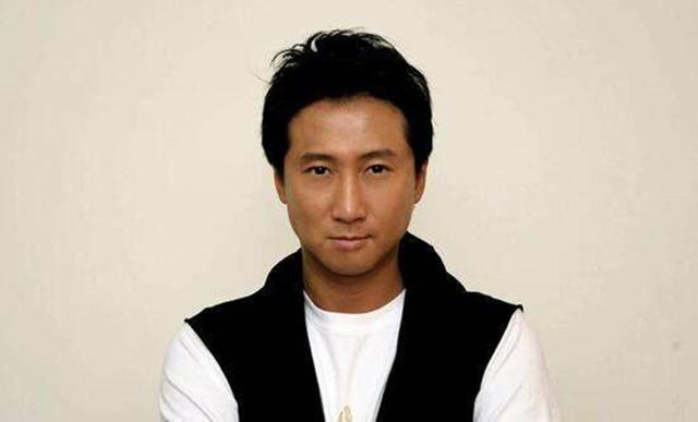 洪金宝多少岁了，66岁洪金宝身体状况（73岁洪金宝两孙子为父庆生）