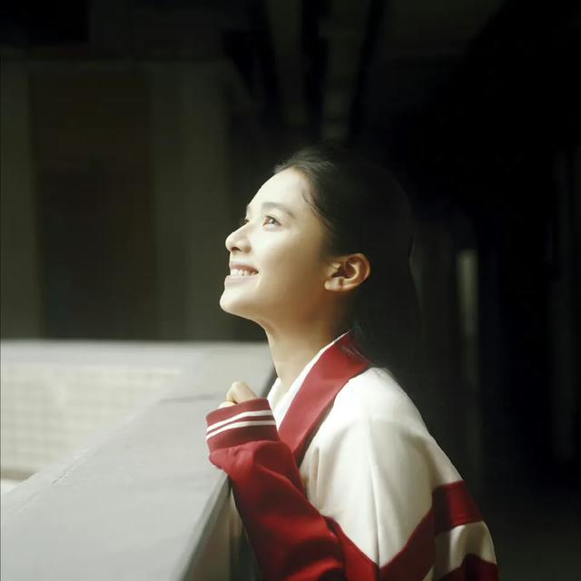 张婧仪宣传照，未来可期张婧仪