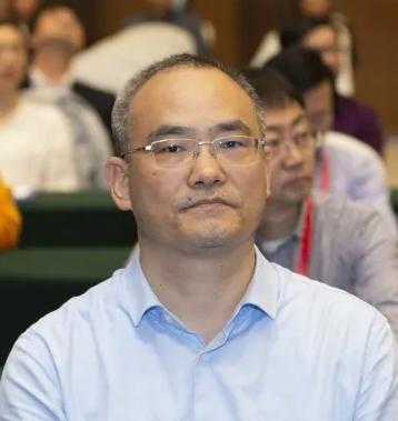 髋关节疼痛与膝盖的关系，膝盖疼当是“风湿关节炎”