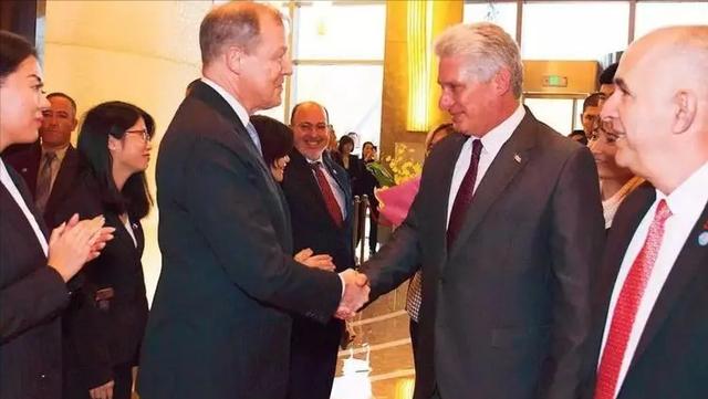 立陶宛事件什么时间，美航母在中国周边出事；布林肯灭灯