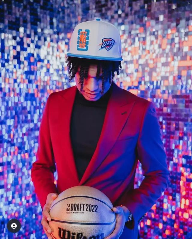 曾经雷霆的那个防守悍将又回来了，认识一下这位神秘球员