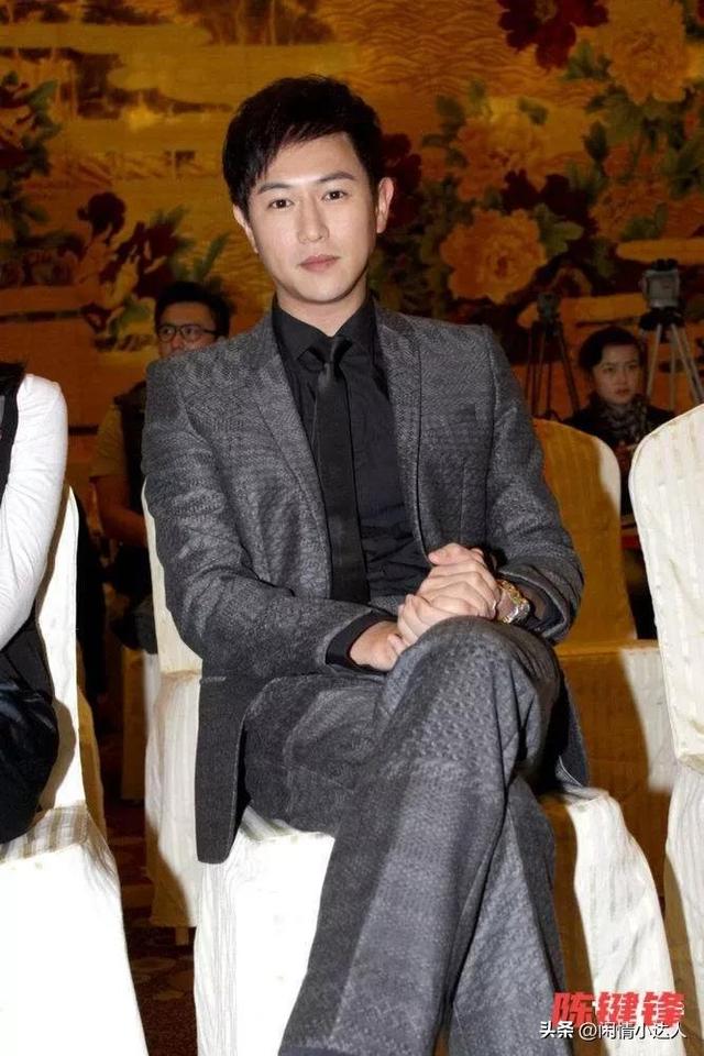 王丽坤老公陈键锋，陈键锋素颜