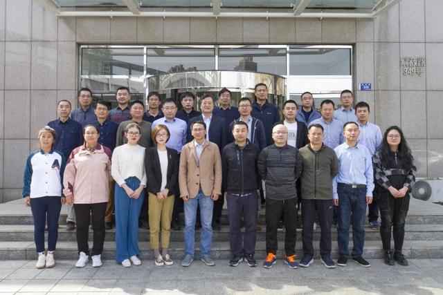 六边形战士代表的六种属性，马龙为什么被称为六边形战士