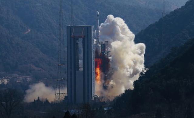 西昌卫星发射声音，西昌卫星发射中心科技人员快闪合唱《我爱你中国》你被感动到了吗