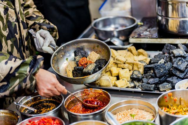 长沙臭豆腐的制作方法和配料，长沙臭豆腐配方与制作（臭豆腐配料里竟然有“屎”）