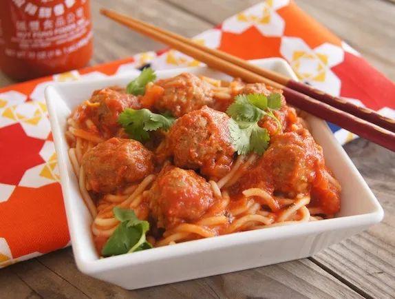 老干妈怎么越来越好吃了，放下你手中的老干妈