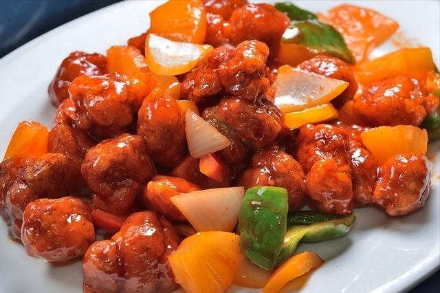 糖醋汁的家常做法简单好吃，不管煮哪种糖醋菜肴