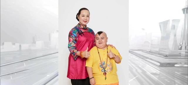 李连红和袖珍人一家，农村“袖珍人”张荣的“绝地”反击