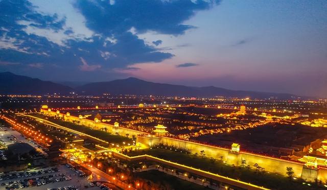 山西历史古城介绍，庭院深深中透着富华