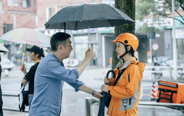 张国立是哪里人，张国立个人履历（“封路”谁给的特权）