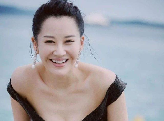 不凹的7个中年女演员，十位老演员演技汇总