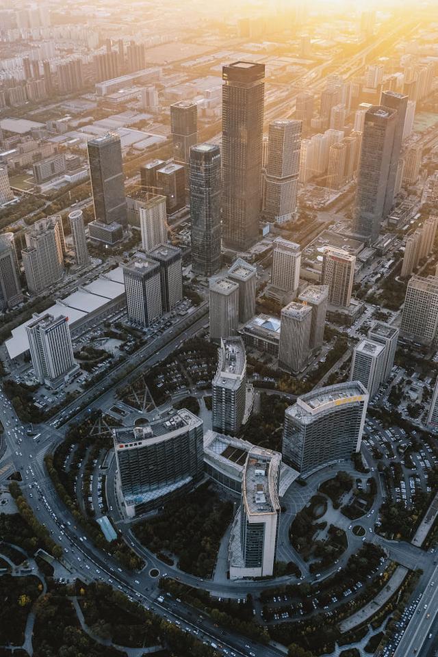 世界25座最经典的摩天大楼，2022年已过半计划年度完工的全球前20高摩天楼