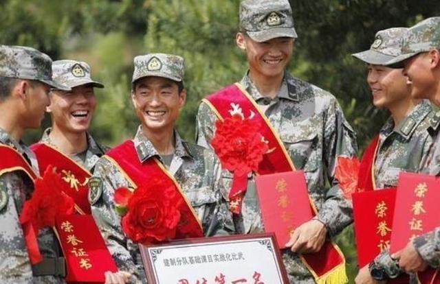 2022年女兵下半年征兵时间和条件，2022年下半年女兵报名通道已开启