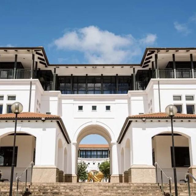 新西兰八大名校学费，2022年新西兰8所国立大学学费汇总（新西兰留学八大名校你都知道吗）