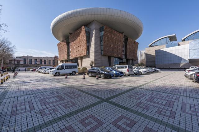 十省通衢分别是哪些城市，国内被称为九省通衢