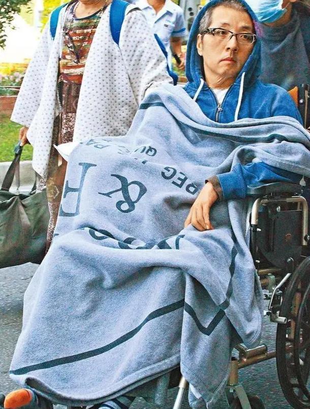 杨丞琳和李荣浩为何分开两地，与李荣浩聚少离多