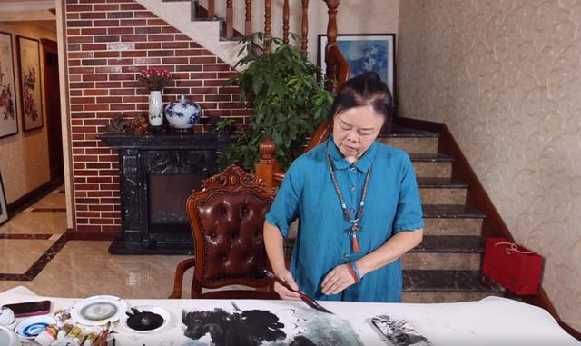 名家禅意水墨荷花，水墨淋漓写荷韵