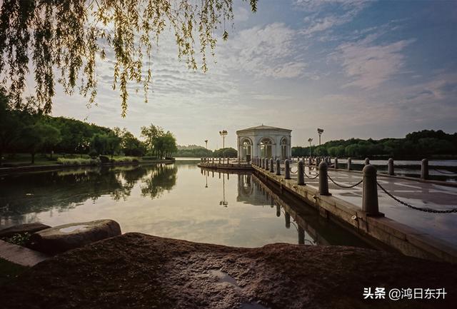 复古情怀胶片相机满满的仪式感，九款实用仿拍立得胶片感APP大测评