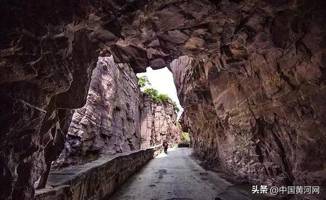 锡崖沟挂壁公路，世界七大奇迹及其所在地（什么是太行山）