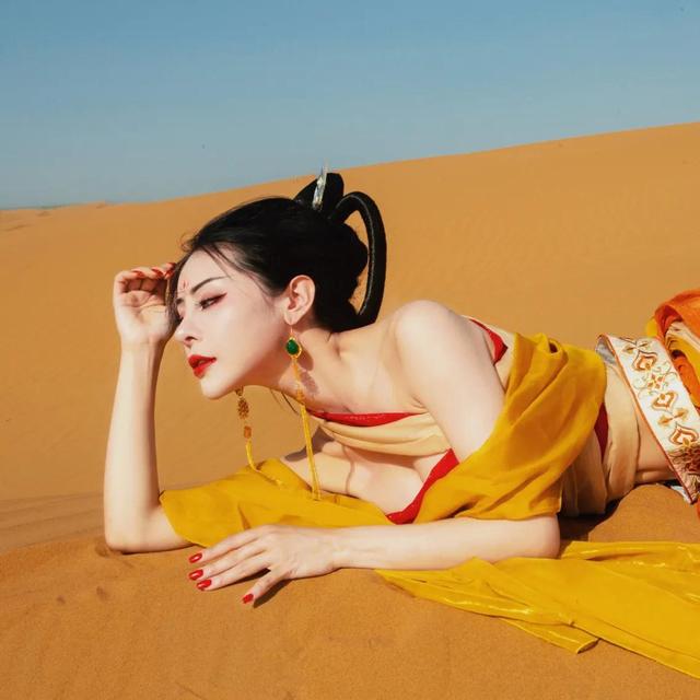 不受约束的沙漠之舟，字如其人——王献之《中秋帖》探析