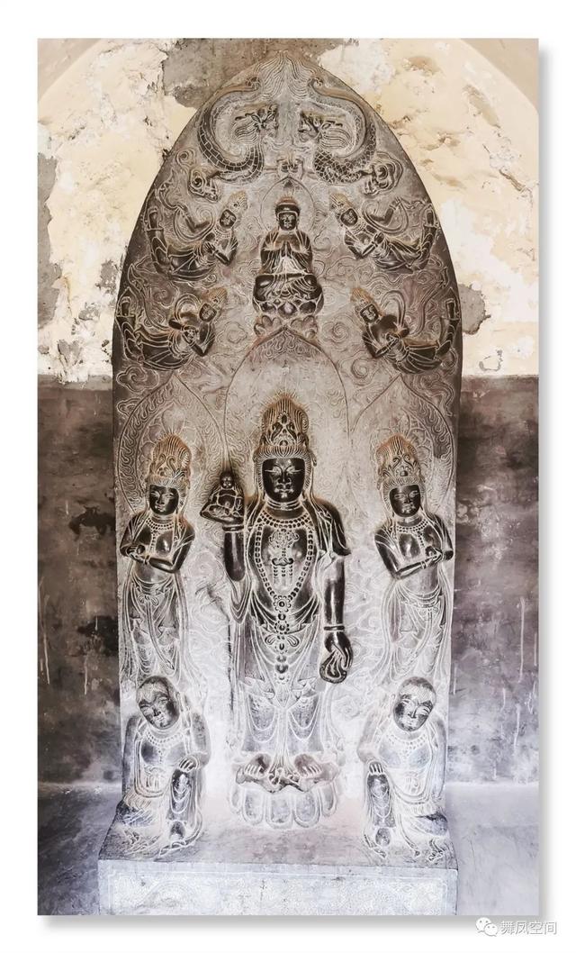 北海公园的白塔有什么来历，北海白塔