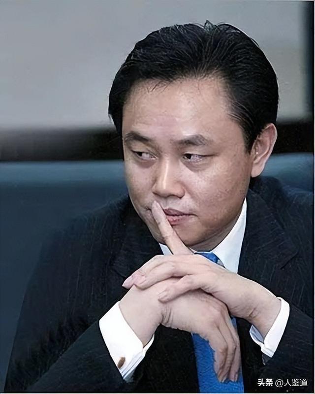 前首富黄光裕出狱19个月，首富真相:黄光裕家族的财富路径