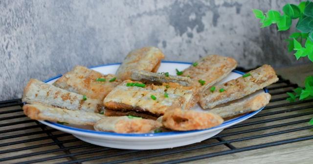 炸带鱼用什么淀粉，炸带鱼用淀粉还是面粉好吃