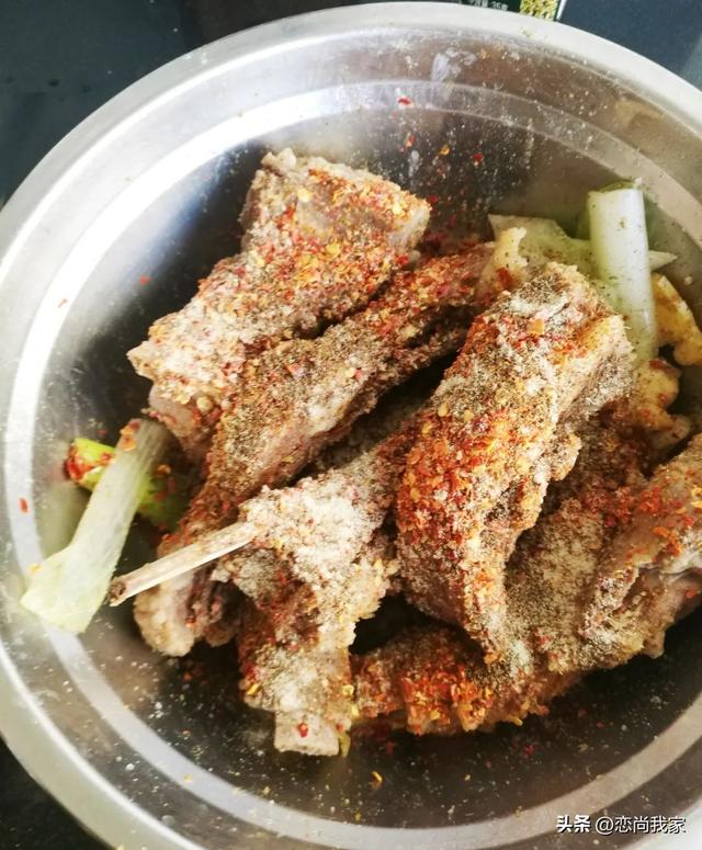 羊肉配什么菜好吃，这个季节吃羊肉配什么菜好吃（羊肉片别总是涮着吃）