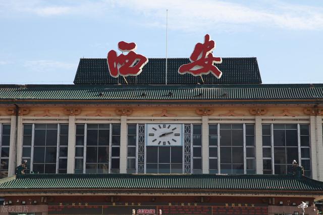 呼和浩特火车站，呼和浩特各站列车还在运行吗